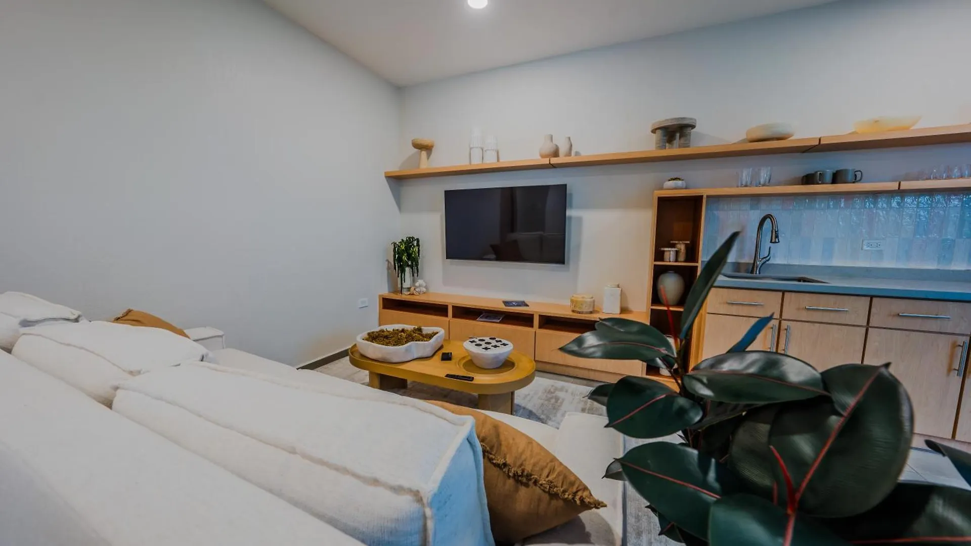 Casa Loba Luxe Unit 2 With Private Pool And Garden Apartment Rincon